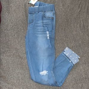 AMELIA JAMES pearl jeggings!